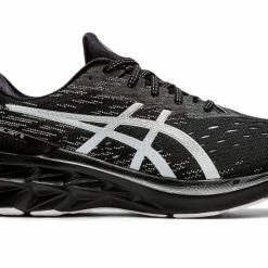 Men's ASICS Novablast 2 - 1011B192.001